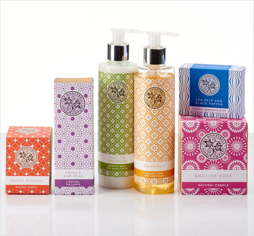 Silk-Pearce-logo-design-packaging-Honeybell-Soap-6