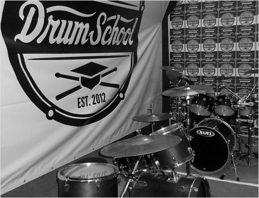 ROCK-AND-ROLL-DRUM-SCHOOL-logo-design-Marek-Mundok-5