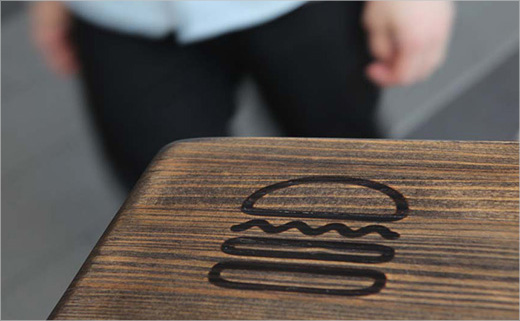 pentagram-logo-design-Shake-Shack-hamburger-chain-3
