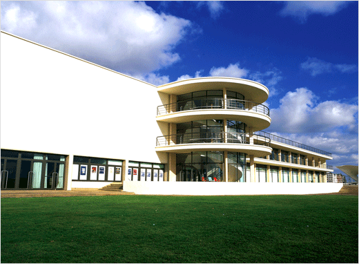 Playne-Design-logo-De-La-Warr-Pavilion-5