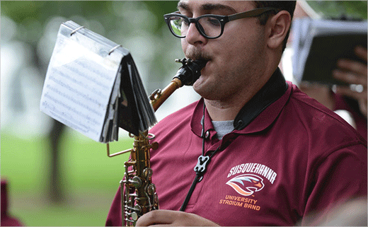 2016-susquehanna-university-logo-design--river-hawks-mascot-8